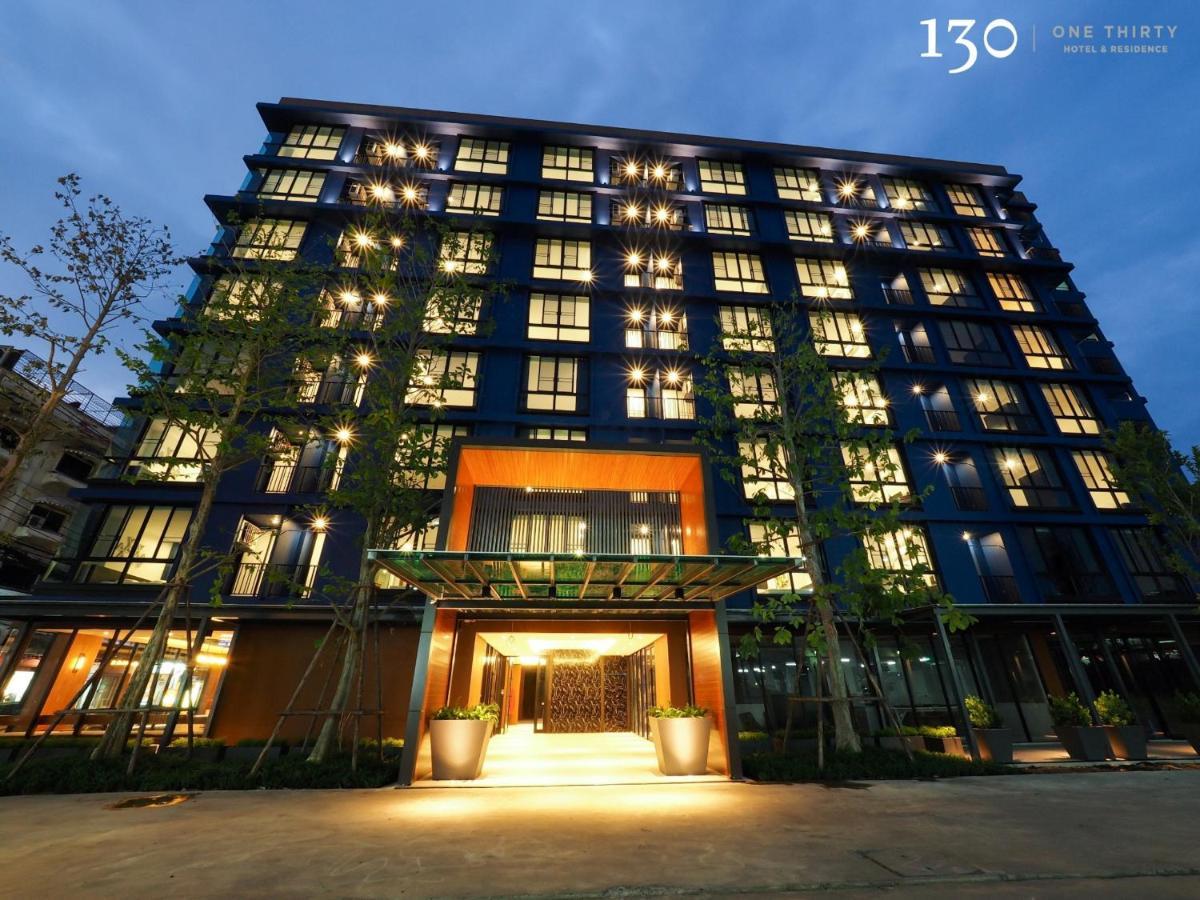 130 Hotel&Residence Bangkok Bagian luar foto