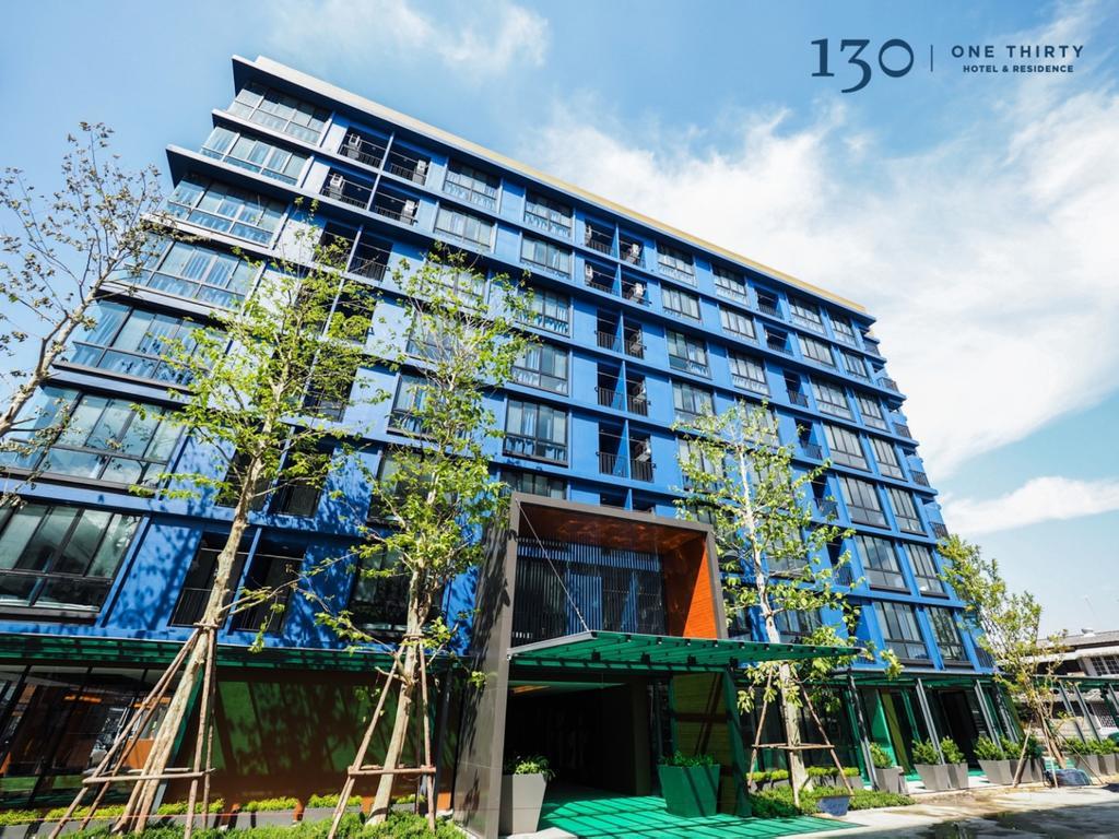 130 Hotel&Residence Bangkok Bagian luar foto