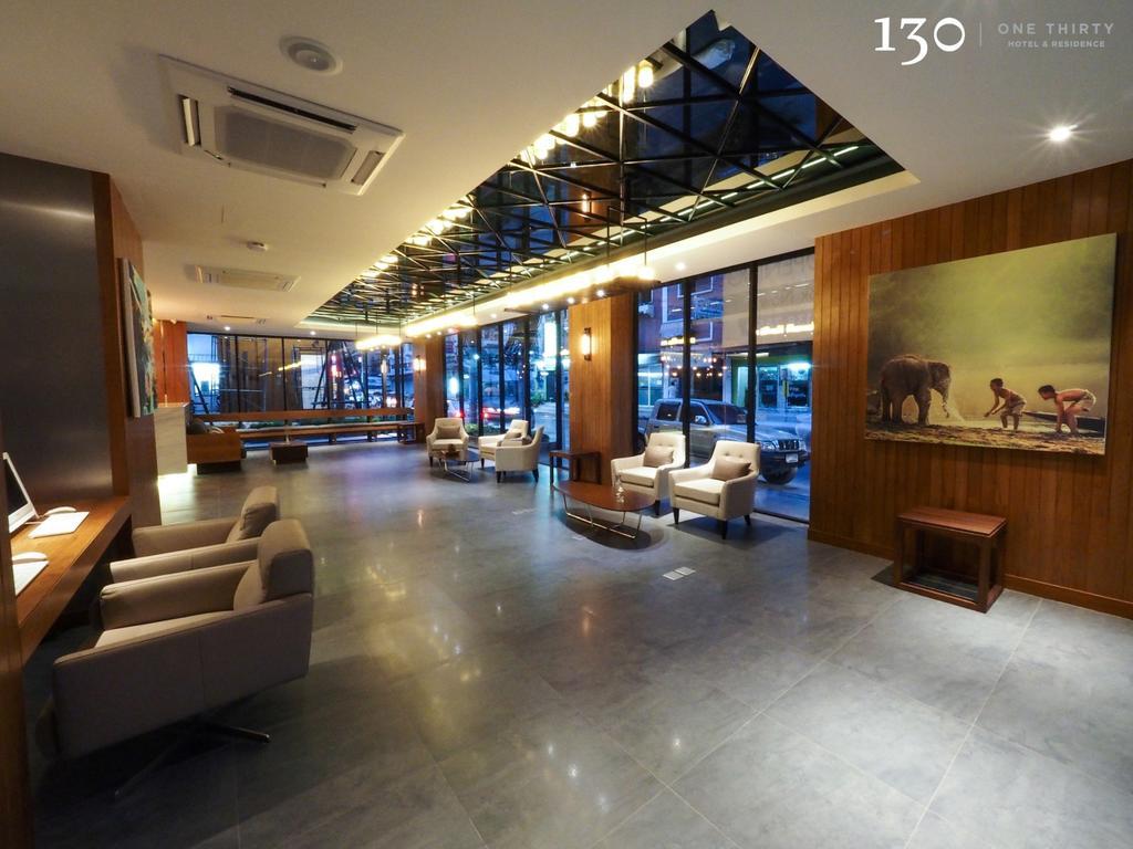 130 Hotel&Residence Bangkok Bagian luar foto